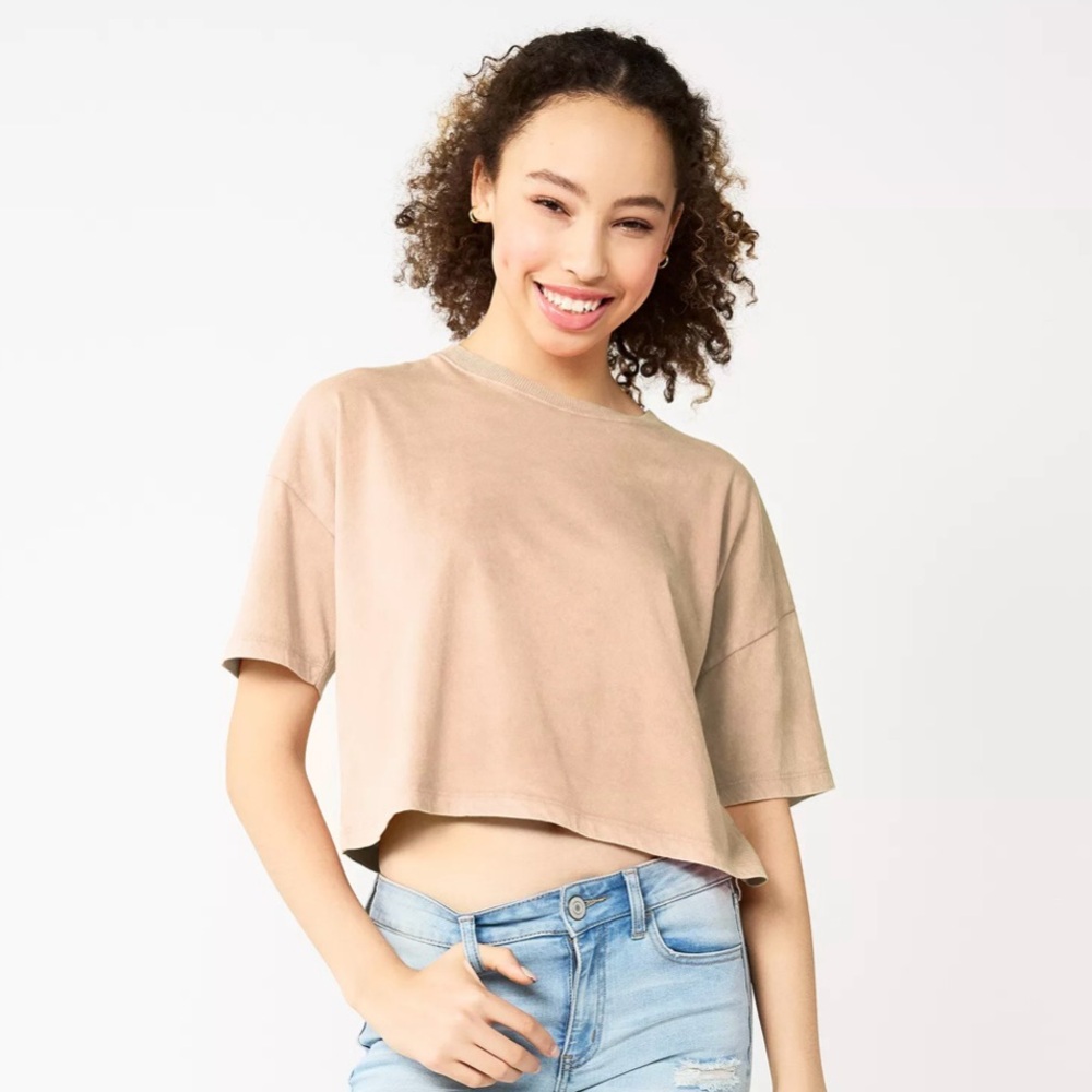 SO Boxy Crop Tee. Tan. Size Large.